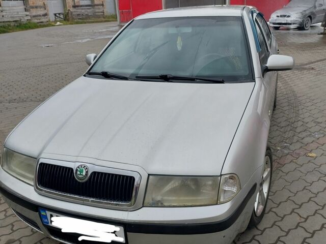 Серый Шкода Октавия, объемом двигателя 1.6 л и пробегом 450 тыс. км за 3300 $, фото 1 на Automoto.ua