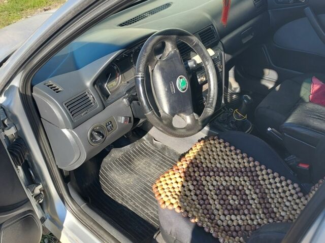 Серый Шкода Октавия, объемом двигателя 1.6 л и пробегом 450 тыс. км за 3300 $, фото 6 на Automoto.ua