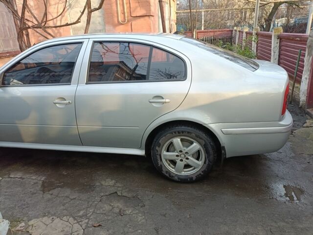 Серый Шкода Октавия, объемом двигателя 1.6 л и пробегом 262 тыс. км за 3782 $, фото 1 на Automoto.ua