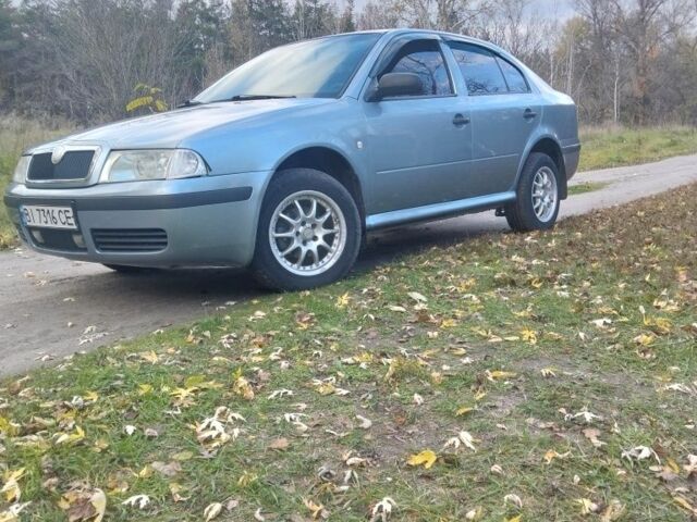 Сірий Шкода Октавія, об'ємом двигуна 1.6 л та пробігом 320 тис. км за 4000 $, фото 1 на Automoto.ua