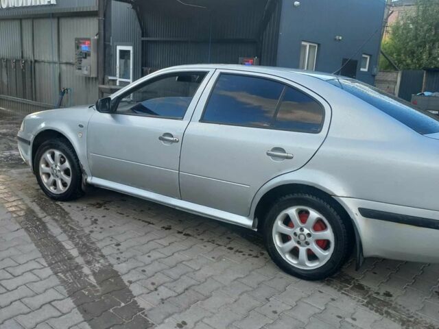 Серый Шкода Октавия, объемом двигателя 1.6 л и пробегом 360 тыс. км за 3950 $, фото 1 на Automoto.ua