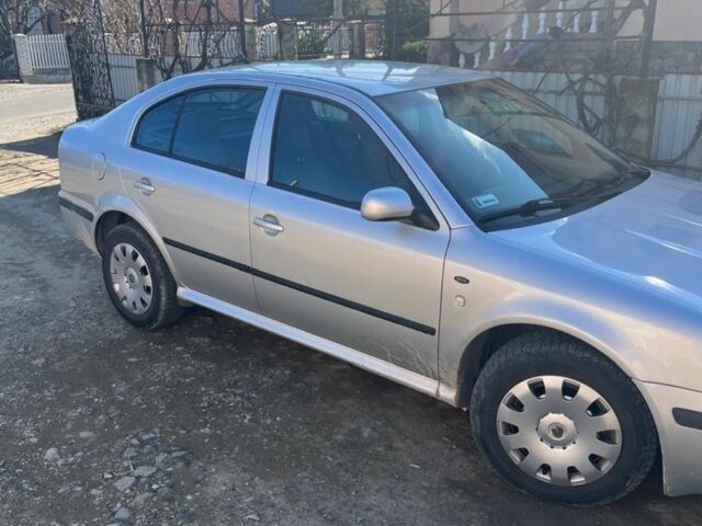 Сірий Шкода Октавія, об'ємом двигуна 2 л та пробігом 250 тис. км за 1000 $, фото 6 на Automoto.ua