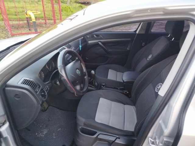 Сірий Шкода Октавія, об'ємом двигуна 1.4 л та пробігом 180 тис. км за 5700 $, фото 3 на Automoto.ua