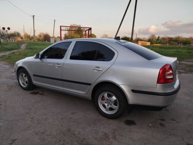 Сірий Шкода Октавія, об'ємом двигуна 1.4 л та пробігом 180 тис. км за 5700 $, фото 1 на Automoto.ua
