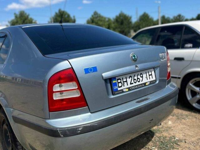 Сірий Шкода Октавія, об'ємом двигуна 1.6 л та пробігом 200 тис. км за 2999 $, фото 2 на Automoto.ua