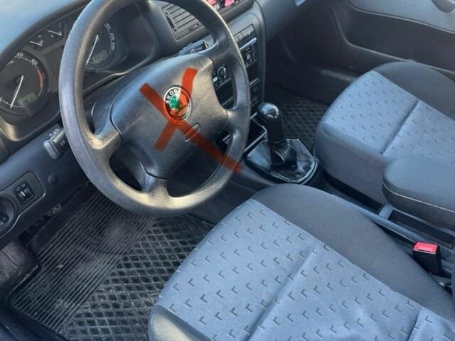 Сірий Шкода Октавія, об'ємом двигуна 2 л та пробігом 250 тис. км за 1000 $, фото 2 на Automoto.ua