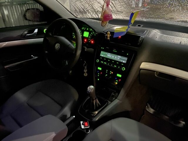 Серый Шкода Октавия, объемом двигателя 1.9 л и пробегом 310 тыс. км за 5850 $, фото 16 на Automoto.ua