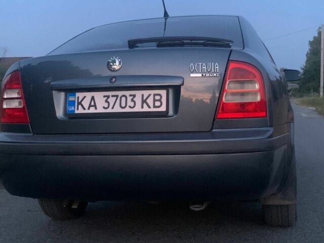 Сірий Шкода Октавія, об'ємом двигуна 1.6 л та пробігом 160 тис. км за 4200 $, фото 1 на Automoto.ua