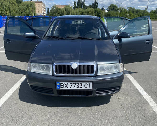 Серый Шкода Октавия, объемом двигателя 1.6 л и пробегом 372 тыс. км за 4600 $, фото 6 на Automoto.ua