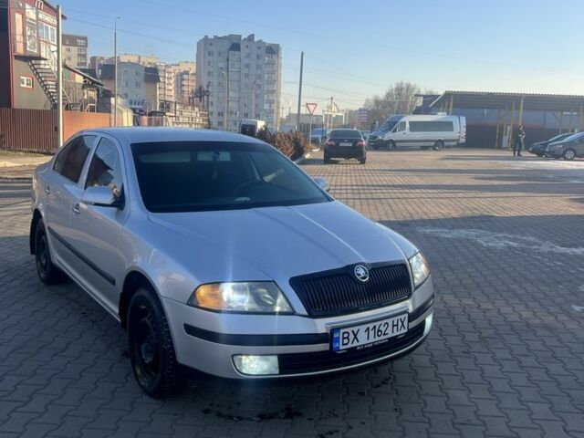 Серый Шкода Октавия, объемом двигателя 2 л и пробегом 387 тыс. км за 4900 $, фото 1 на Automoto.ua