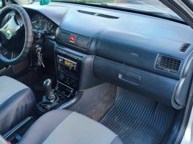 Серый Шкода Октавия, объемом двигателя 1.6 л и пробегом 406 тыс. км за 3111 $, фото 11 на Automoto.ua