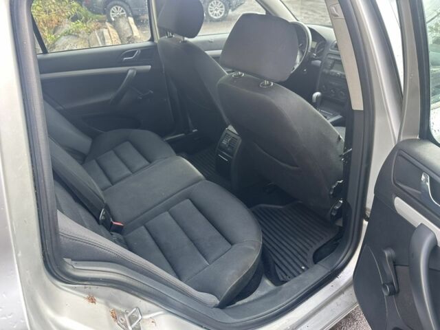 Серый Шкода Октавия, объемом двигателя 1.9 л и пробегом 300 тыс. км за 3300 $, фото 8 на Automoto.ua