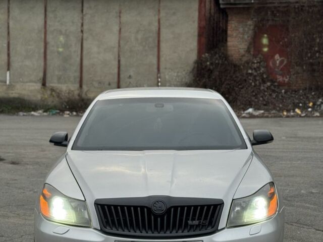 Серый Шкода Октавия, объемом двигателя 2 л и пробегом 248 тыс. км за 5850 $, фото 4 на Automoto.ua