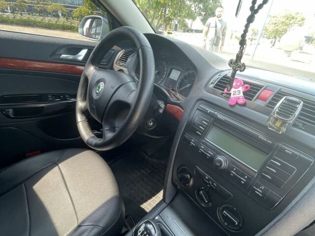 Сірий Шкода Октавія, об'ємом двигуна 1.6 л та пробігом 230 тис. км за 1500 $, фото 10 на Automoto.ua