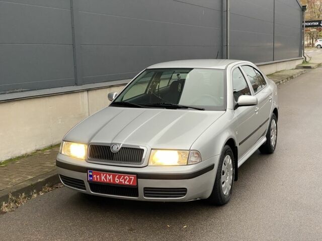 Серый Шкода Октавия, объемом двигателя 1.6 л и пробегом 190 тыс. км за 5800 $, фото 1 на Automoto.ua