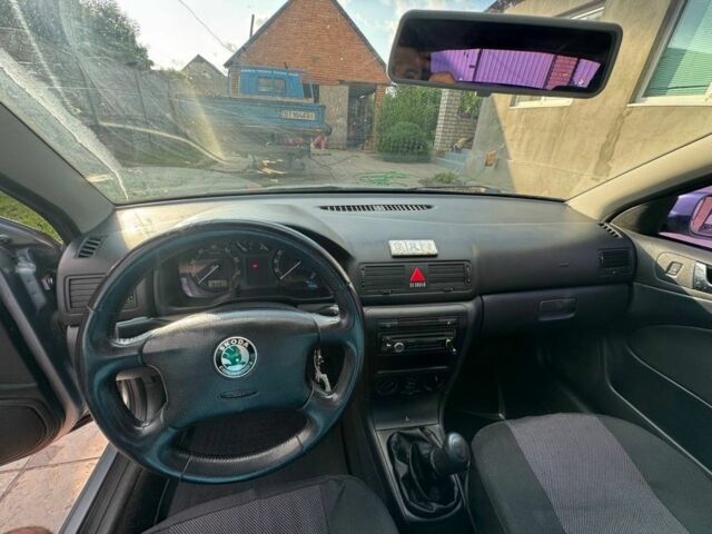 Серый Шкода Октавия, объемом двигателя 1.6 л и пробегом 290 тыс. км за 3900 $, фото 8 на Automoto.ua