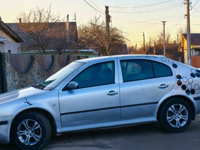 Серый Шкода Октавия, объемом двигателя 1.6 л и пробегом 406 тыс. км за 3111 $, фото 3 на Automoto.ua