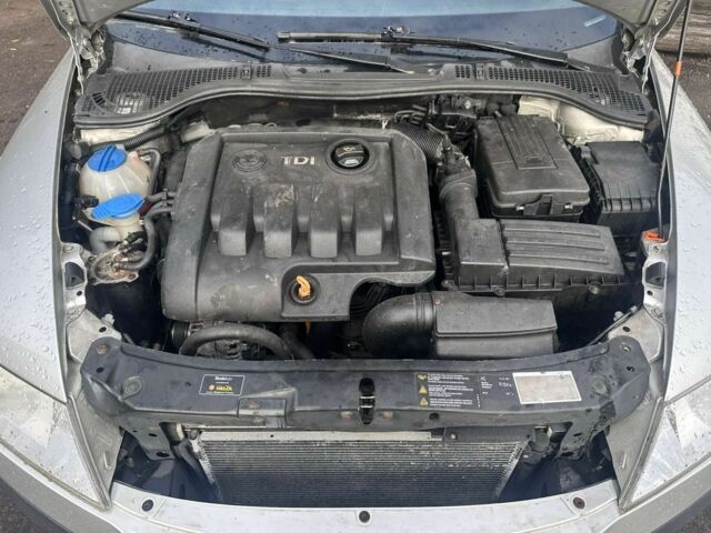 Серый Шкода Октавия, объемом двигателя 1.9 л и пробегом 300 тыс. км за 3300 $, фото 5 на Automoto.ua