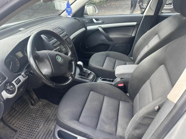 Серый Шкода Октавия, объемом двигателя 1.9 л и пробегом 300 тыс. км за 3300 $, фото 9 на Automoto.ua