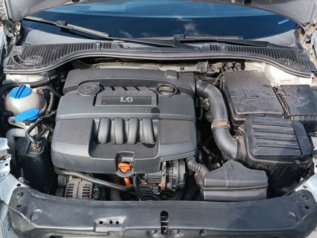 Шкода Октавия 2006 в Александрие на Automoto.ua Серый Шкода Октавия, объемом двигателя 0 л и пробегом 250 тыс. км за 6200 $, фото 13 на Automoto.ua