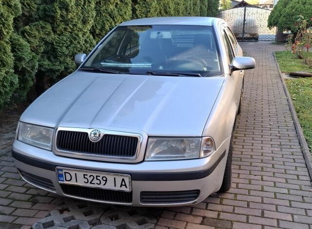 Серый Шкода Октавия, объемом двигателя 2 л и пробегом 296 тыс. км за 4500 $, фото 4 на Automoto.ua