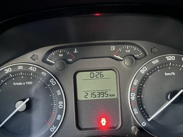 Сірий Шкода Октавія, об'ємом двигуна 1.6 л та пробігом 215 тис. км за 6500 $, фото 3 на Automoto.ua
