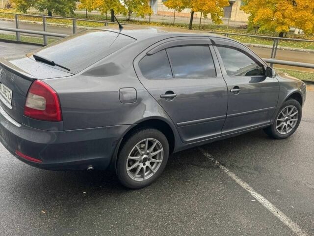 Сірий Шкода Октавія, об'ємом двигуна 1.6 л та пробігом 290 тис. км за 3999 $, фото 4 на Automoto.ua