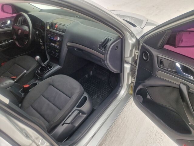 Серый Шкода Октавия, объемом двигателя 0 л и пробегом 227 тыс. км за 5800 $, фото 21 на Automoto.ua