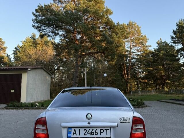 Серый Шкода Октавия, объемом двигателя 1.8 л и пробегом 322 тыс. км за 3900 $, фото 4 на Automoto.ua