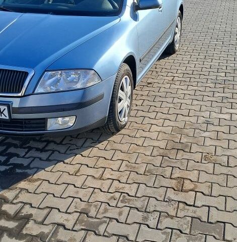 Серый Шкода Октавия, объемом двигателя 1.8 л и пробегом 239 тыс. км за 5500 $, фото 1 на Automoto.ua