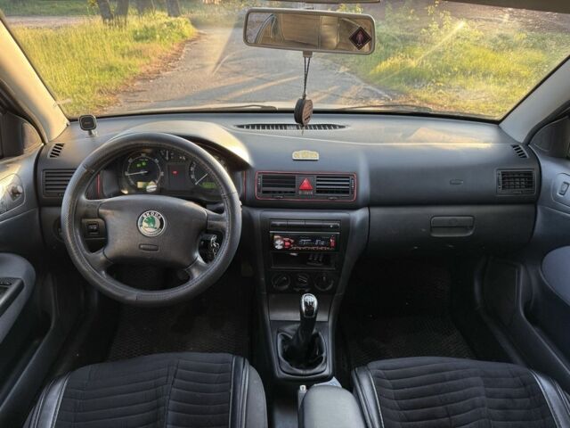 Серый Шкода Октавия, объемом двигателя 1.9 л и пробегом 287 тыс. км за 5500 $, фото 1 на Automoto.ua