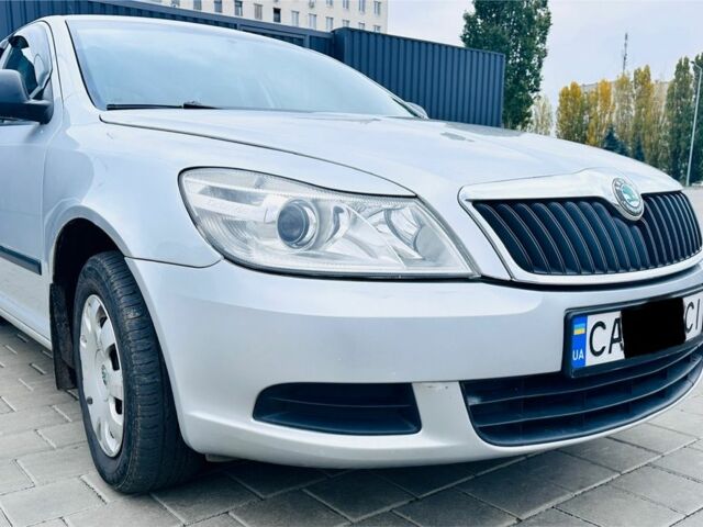 Шкода Октавія 2008 у Черкасах на Automoto.ua Сірий Шкода Октавія, об'ємом двигуна 1.6 л та пробігом 251 тис. км за 7200 $, фото 1 на Automoto.ua