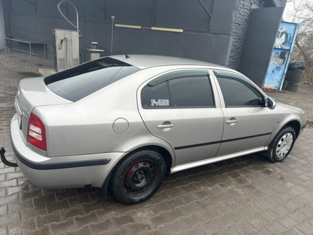 Серый Шкода Октавия, объемом двигателя 1.6 л и пробегом 190 тыс. км за 5500 $, фото 4 на Automoto.ua