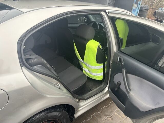 Серый Шкода Октавия, объемом двигателя 1.6 л и пробегом 190 тыс. км за 5500 $, фото 5 на Automoto.ua