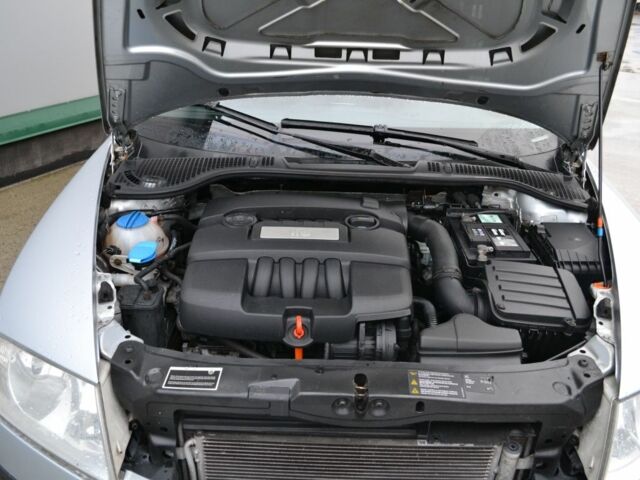 Серый Шкода Октавия, объемом двигателя 1.6 л и пробегом 157 тыс. км за 6200 $, фото 3 на Automoto.ua