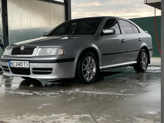 Серый Шкода Октавия, объемом двигателя 1.6 л и пробегом 300 тыс. км за 5300 $, фото 1 на Automoto.ua