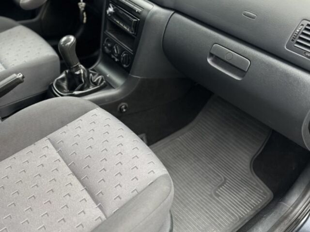 Серый Шкода Октавия, объемом двигателя 1.6 л и пробегом 0 тыс. км за 5200 $, фото 1 на Automoto.ua