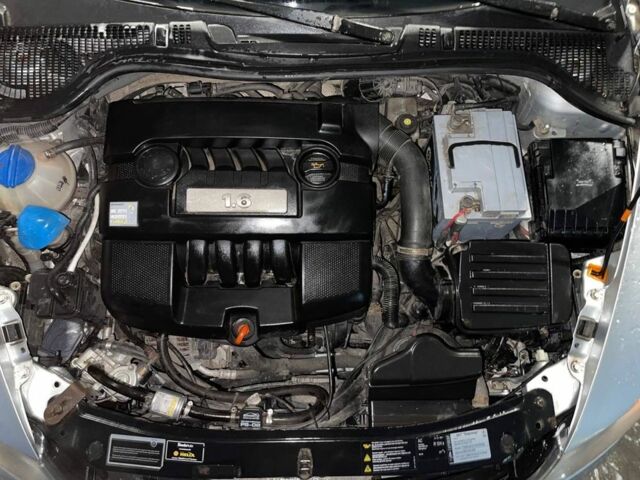 Серый Шкода Октавия, объемом двигателя 1.6 л и пробегом 236 тыс. км за 8199 $, фото 8 на Automoto.ua