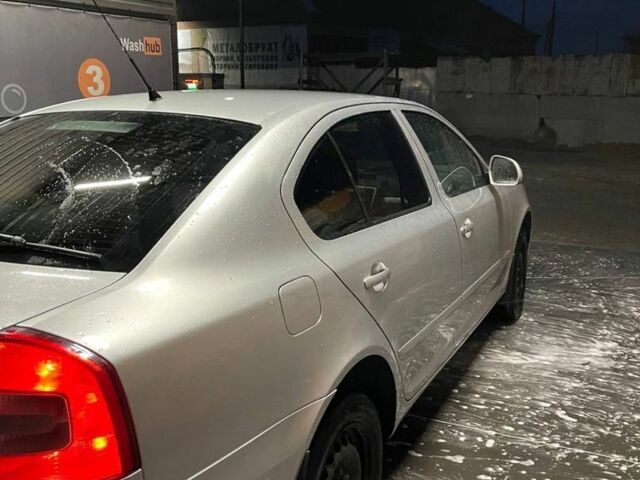 Серый Шкода Октавия, объемом двигателя 1.6 л и пробегом 236 тыс. км за 8199 $, фото 4 на Automoto.ua