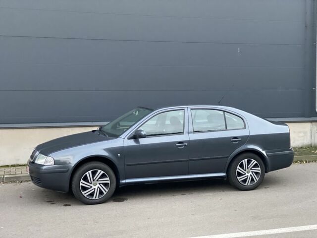 Серый Шкода Октавия, объемом двигателя 1.6 л и пробегом 200 тыс. км за 5900 $, фото 3 на Automoto.ua