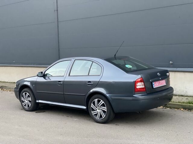 Серый Шкода Октавия, объемом двигателя 1.6 л и пробегом 200 тыс. км за 5700 $, фото 5 на Automoto.ua