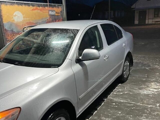 Серый Шкода Октавия, объемом двигателя 1.6 л и пробегом 236 тыс. км за 8199 $, фото 2 на Automoto.ua