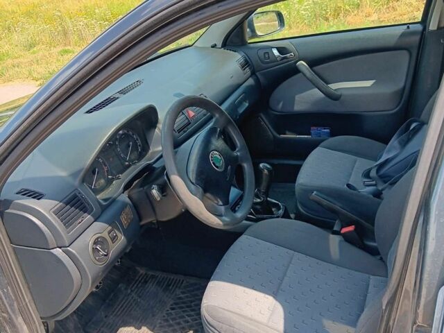 Серый Шкода Октавия, объемом двигателя 1.6 л и пробегом 221 тыс. км за 5901 $, фото 3 на Automoto.ua