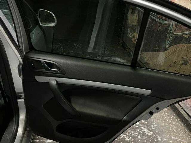 Серый Шкода Октавия, объемом двигателя 1.6 л и пробегом 236 тыс. км за 8199 $, фото 11 на Automoto.ua