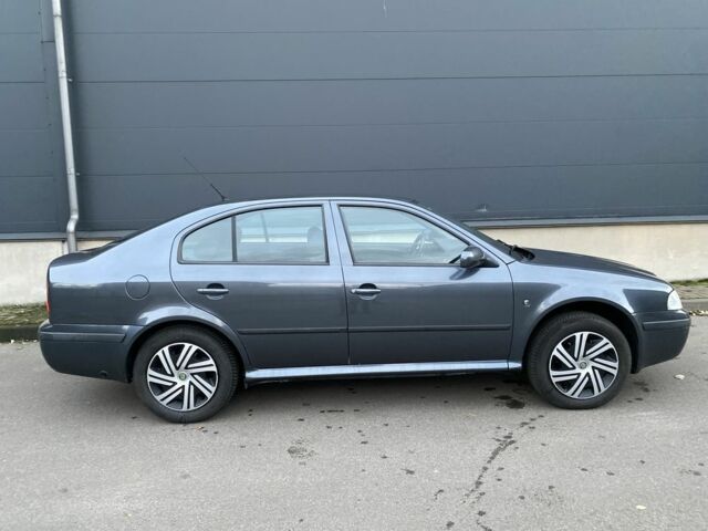 Серый Шкода Октавия, объемом двигателя 1.6 л и пробегом 200 тыс. км за 5700 $, фото 12 на Automoto.ua