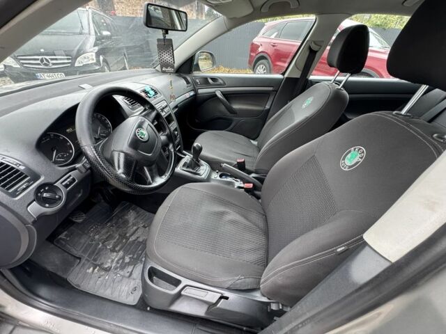 Шкода Октавия 2010 в Ивано-Франковске на Automoto.ua Серый Шкода Октавия, объемом двигателя 1.4 л и пробегом 227 тыс. км за 4900 $, фото 8 на Automoto.ua