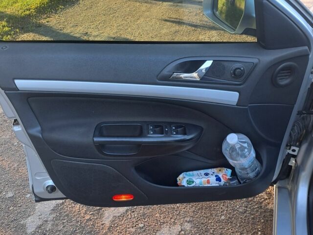 Сірий Шкода Октавія, об'ємом двигуна 1.8 л та пробігом 263 тис. км за 6000 $, фото 7 на Automoto.ua