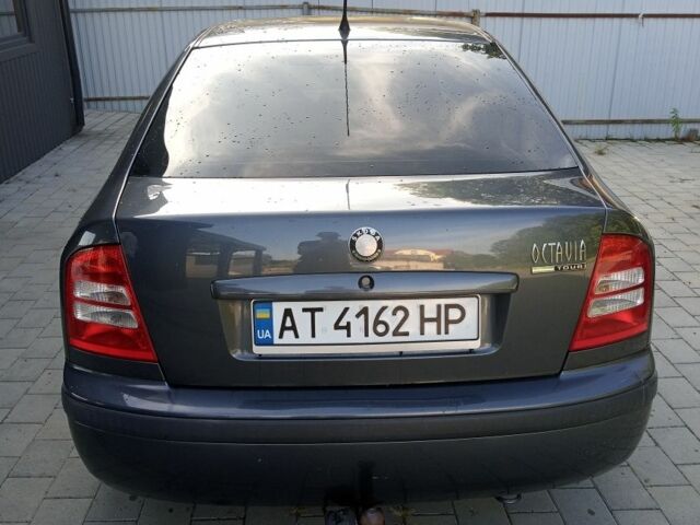Шкода Октавия 2010 в Долине на Automoto.ua Серый Шкода Октавия, объемом двигателя 1.6 л и пробегом 329 тыс. км за 5650 $, фото 1 на Automoto.ua