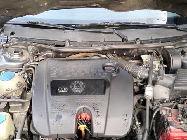 Шкода Октавия 2010 в Долине на Automoto.ua Серый Шкода Октавия, объемом двигателя 1.6 л и пробегом 329 тыс. км за 5650 $, фото 2 на Automoto.ua