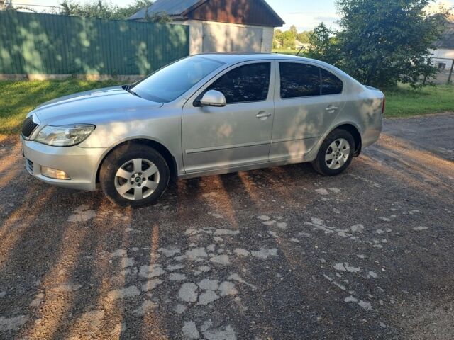 Серый Шкода Октавия, объемом двигателя 1.8 л и пробегом 263 тыс. км за 6300 $, фото 2 на Automoto.ua